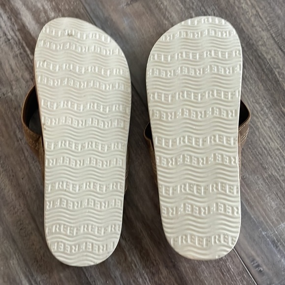 Womens Reef Flip Flop Sandals in Tan Brown - Picture 5 of 7